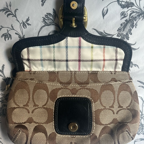 Coach monogram wristlet - Picture 5 of 7